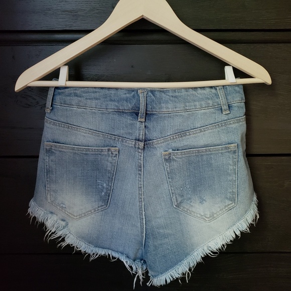 NWOT H&M Divided Distressed High Waisted Shorts - Picture 3 of 8